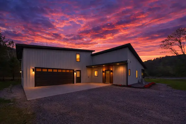 1483 Reagan Valley Road, Tellico Plains, TN 37385