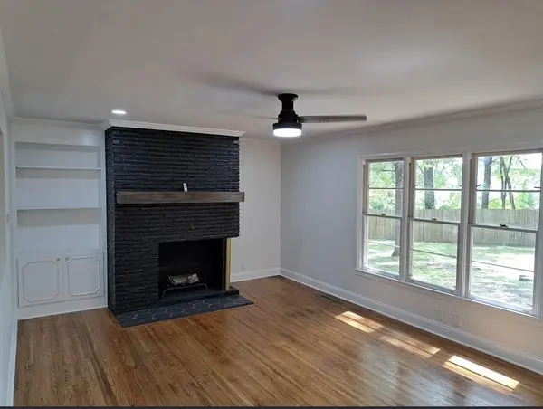 429 Whitehall CIR, Paris, TN 38242
