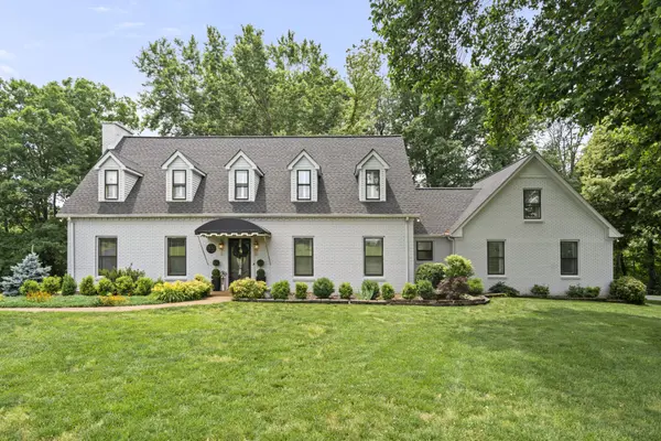1100 Mill Rd, Dickson, TN 37055