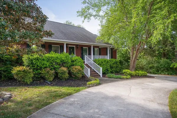 1325 Bridle Path, Cookeville, TN 38501