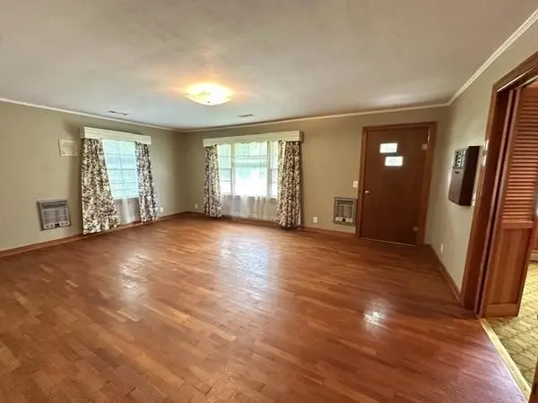 19405 HWY 69, Savannah, TN 38372