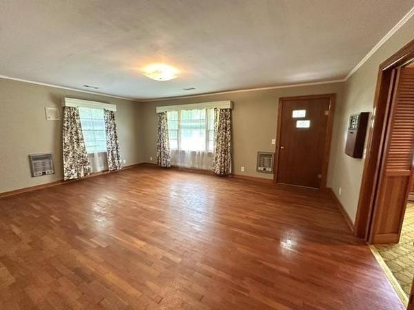 19405 HWY 69, Savannah, TN 38372