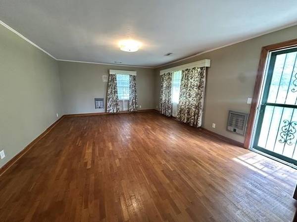 19405 HWY 69, Savannah, TN 38372