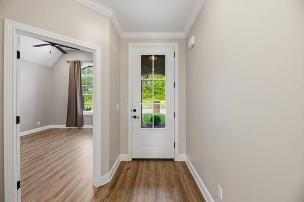 211 Village Cove Circle, Englewood, TN 37329