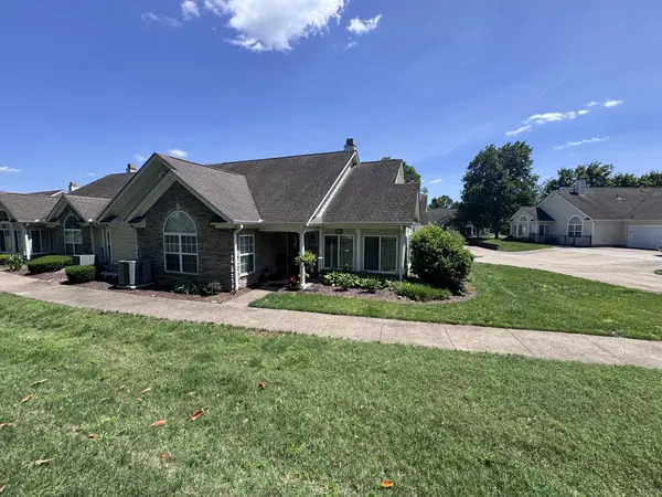 825 Browns Ln #202, Gallatin, TN 37066