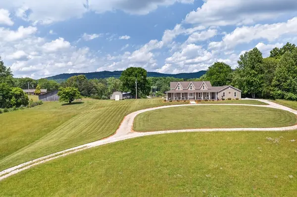 1444 Cherry Creek Rd, Sparta, TN 38583