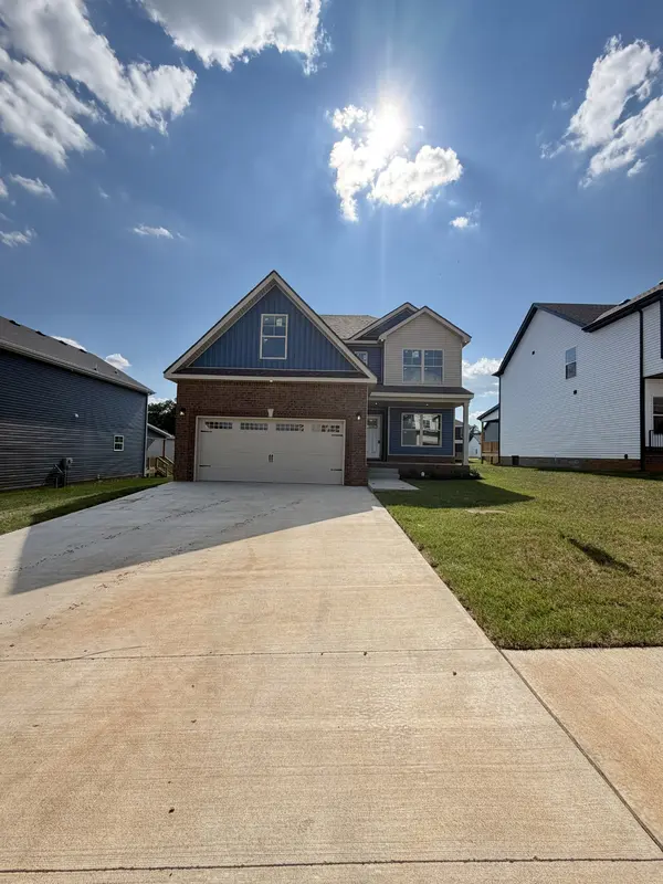 361 Cardinal Creek 270 Ardell Dr, Clarksville, TN 37040