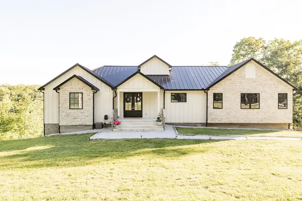 1058 Paiute Trl, Pegram, TN 37143