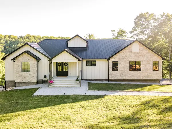 1058 Paiute Trl, Pegram, TN 37143
