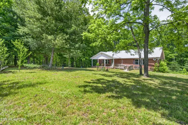 1161 Charlie Doss Rd, Jamestown, TN 38556