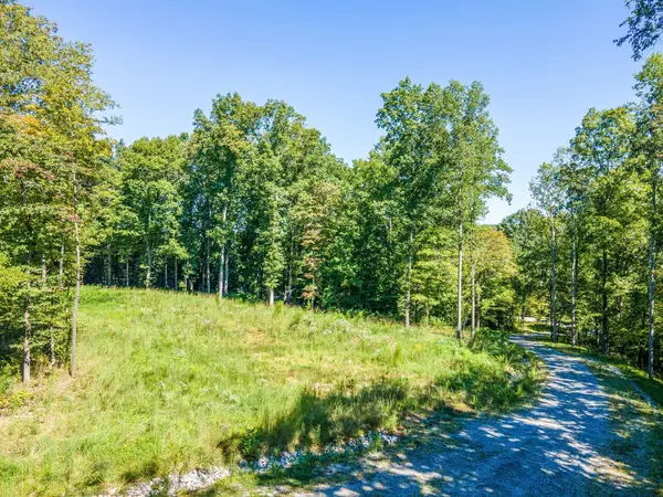 7483 Liberty Rd, Fairview, TN 37062