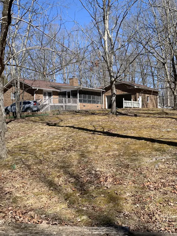 415 Laurel Branch Trl, Sewanee, TN 37375
