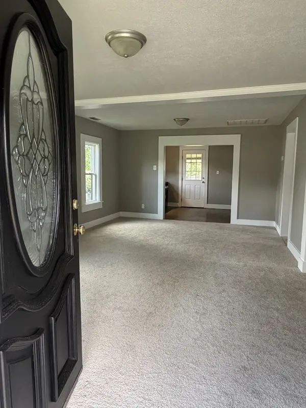 125 Walnut St, Cowan, TN 37318