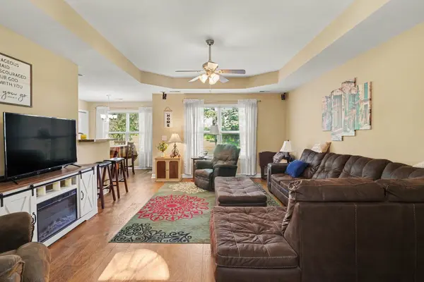502 Poplar Bnd,  Dickson,  TN 37055