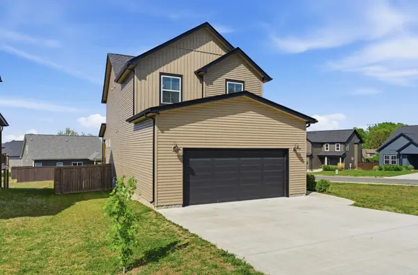 801 Marksman Ct, Clarksville, TN 37042