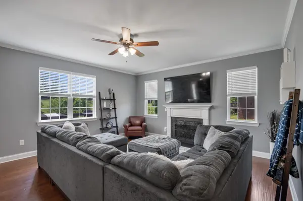224 Hickory Pointe Dr, Lebanon, TN 37087