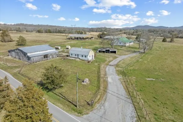 3261 Bell Rd, Watertown, TN 37184