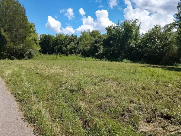 2366 Tracy Rd, Watertown, TN 37184