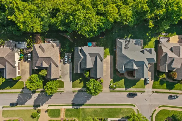 1050 Alice Springs Cir, Spring Hill, TN 37174