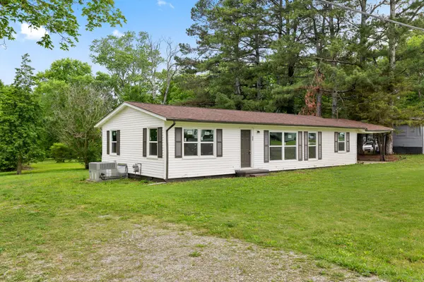 225 Vine Cir, Loretto, TN 38469