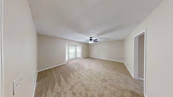 1487 Nichols Dr #B, Clarksville, TN 37042