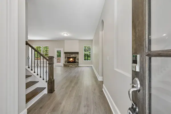 4530 General Forest Cir, Bon Aqua, TN 37025