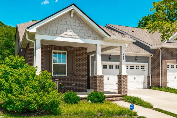 450 Gingerwood Ln, Hendersonville, TN 37075