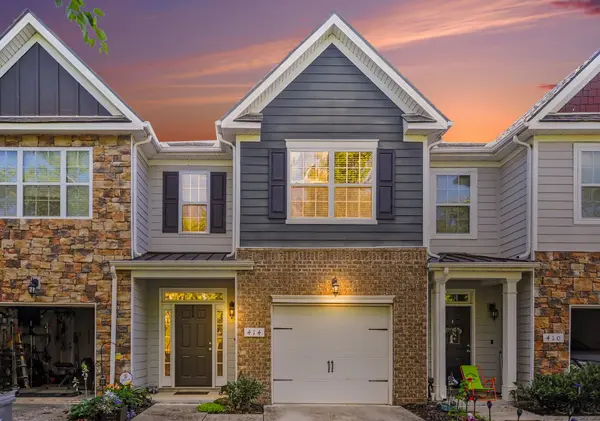 414 Manor Row, Pleasant View, TN 37146