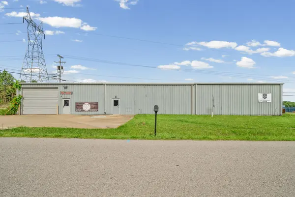 1761 Jardco Dr, Clarksville, TN 37040