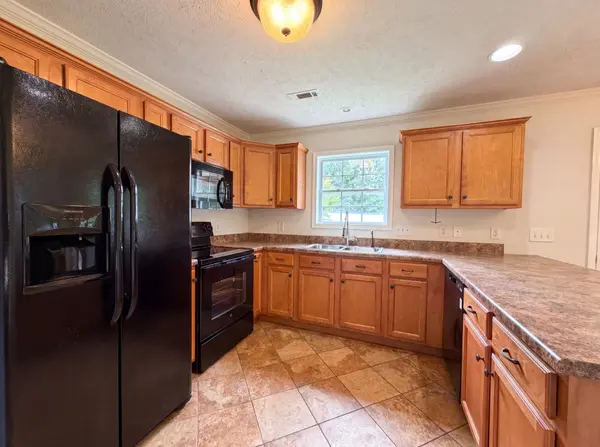 842 Fleming Farms Dr, Murfreesboro, TN 37128