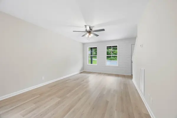 170 Oak St, Clarksville, TN 37042