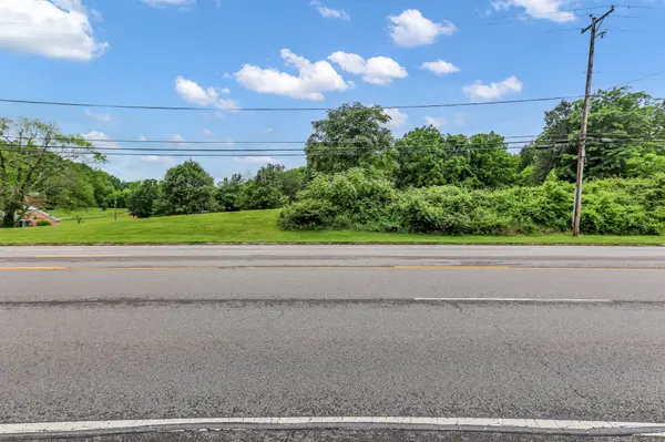 1725 Williamson Rd, Goodlettsville, TN 37072