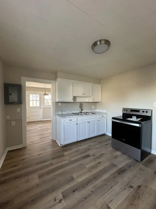 410 W 13th St, Hopkinsville, KY 42240