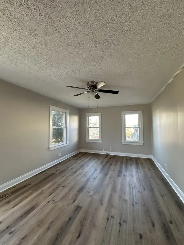 410 W 13th St, Hopkinsville, KY 42240