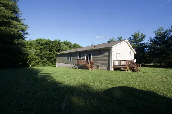 8238 Hawkins Rd, College Grove, TN 37046