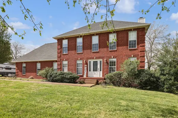 407 Ranch Rd, Portland, TN 37148