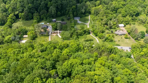 3262 Tyree Springs Rd, Hendersonville, TN 37075