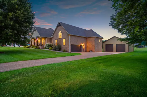 69 Deer Run Rd, Cross Plains, TN 37049