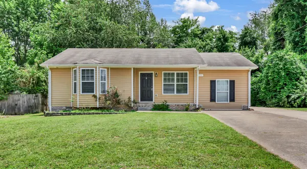 946 Van Buren Ave, Oak Grove, KY 42262
