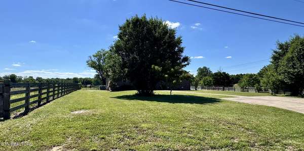 6986 S York Hwy 6986, Clarkrange, TN 38553