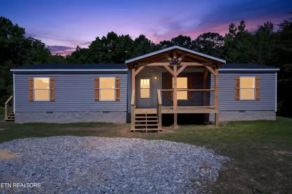 1090 Bill Black Rd, Jamestown, TN 38556