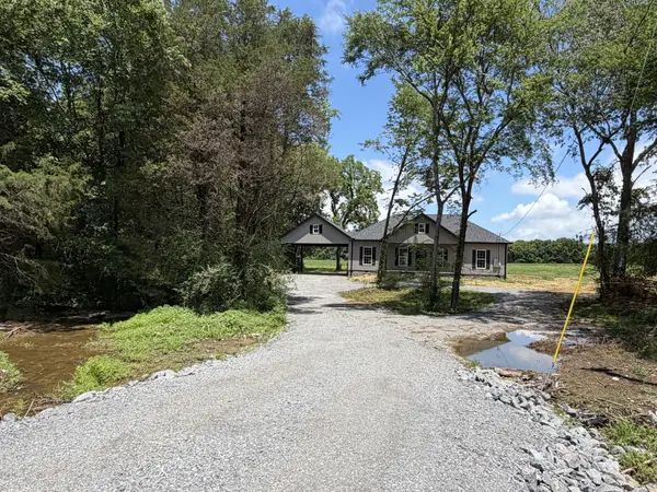 784 Halls Mill Rd, Shelbyville, TN 37160