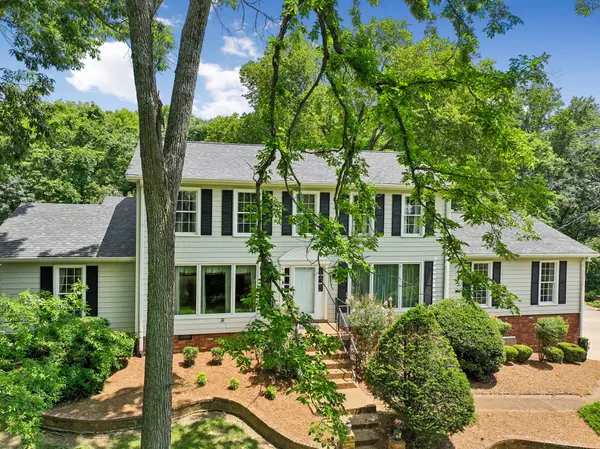 108 Wonder Valley Rd, Hendersonville, TN 37075