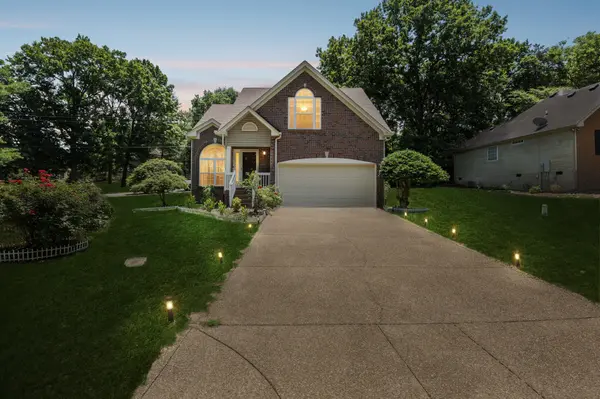 1001 Brookside Woods Blvd, Hermitage, TN 37076