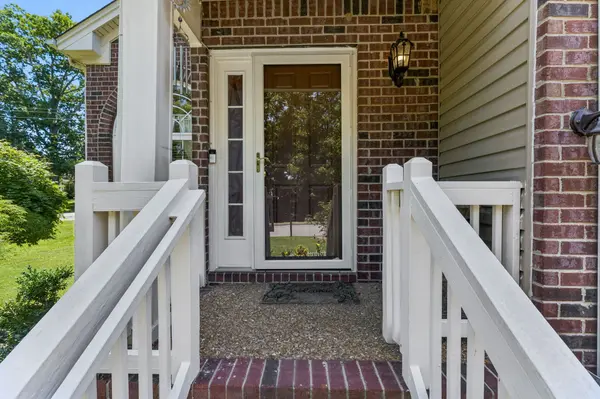 1001 Brookside Woods Blvd, Hermitage, TN 37076