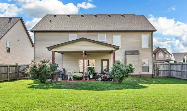 925 Tanager Ct, Clarksville, TN 37040