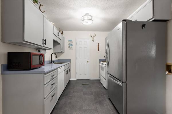 1884 Peavine Road, Rock Spring, GA 30739