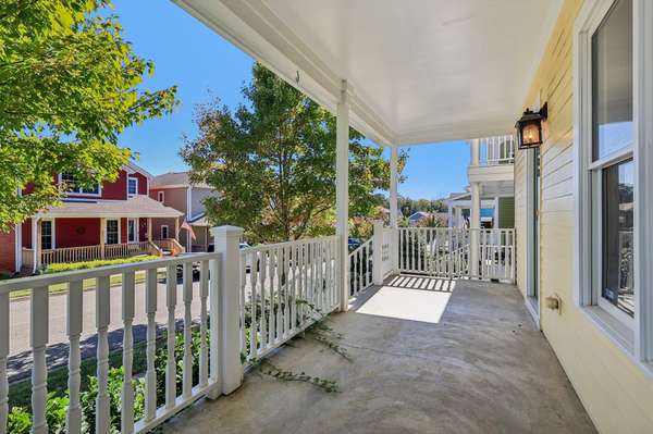 288 Augusta Ave, Pleasant View, TN 37146