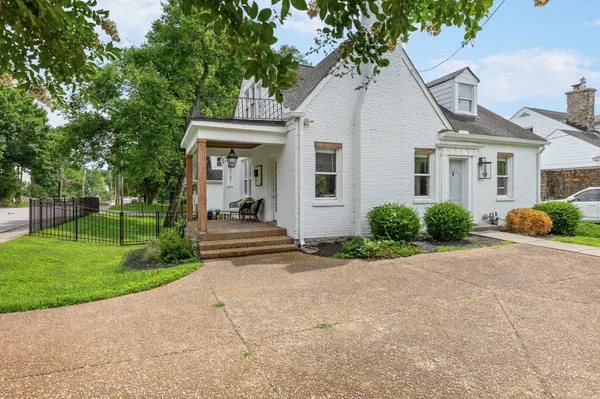 2001 Sweetbriar Ave, Nashville, TN 37212