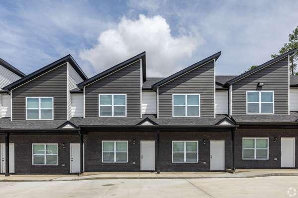 2815 Trenton Rd #202, Clarksville, TN 37040